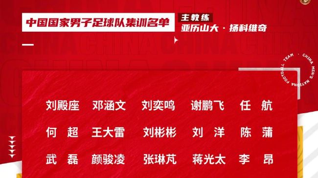 张了张嘴，发现咽喉肿痛得都发不出声，这妇人刚不是说自己发了一晚上的高烧么？估计是扁桃体化脓发炎了。